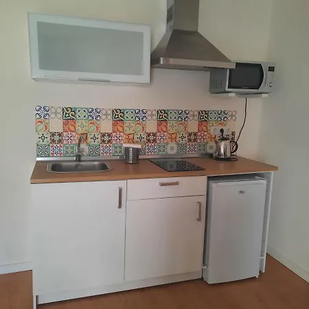 Alameda Apartment *